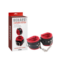 Поножі Chisa Behave! Super Soft з червоною обробкою та металевою фурнітурою. чорні