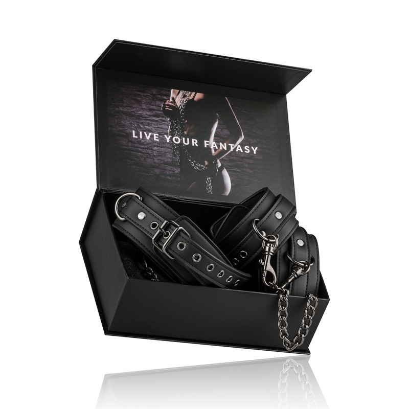Ошейник с поножами, черный Leather Collar With Anklecuff