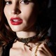 Чокер с надписью KITTY от UPKO из итальянской кожи, черный с золотой фурнитурой