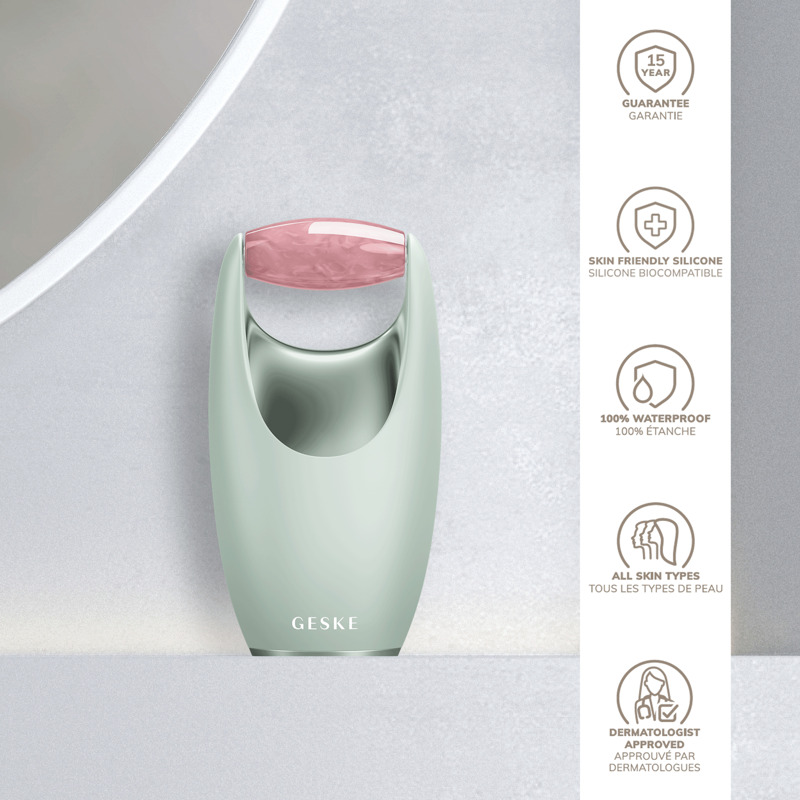 Ролер-масажер для обличчя з рожевим кварцом GESKE SmartAppGuided Rose Quartz Roller 5in1 green