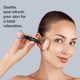 Ролер-масажер для обличчя та тіла з рожевим кварцом GESKE SmartAppGuided Rose Quartz Face & Body Roller 5in1 black