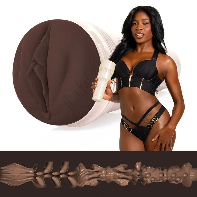 Мастурбатор Fleshlight Girls: Nicole Kitt Purrrrrfection, со слепка вагины, очень нежный