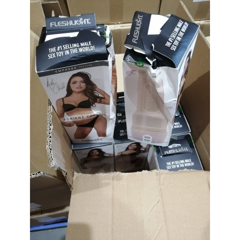Мастурбатор Fleshlight Girls: Adriana Chechik - Empress (мятая упаковка!!!) Мастурбатор Fleshlight Girls: Adriana Chechik - Empress (мятая упаковка!!!)