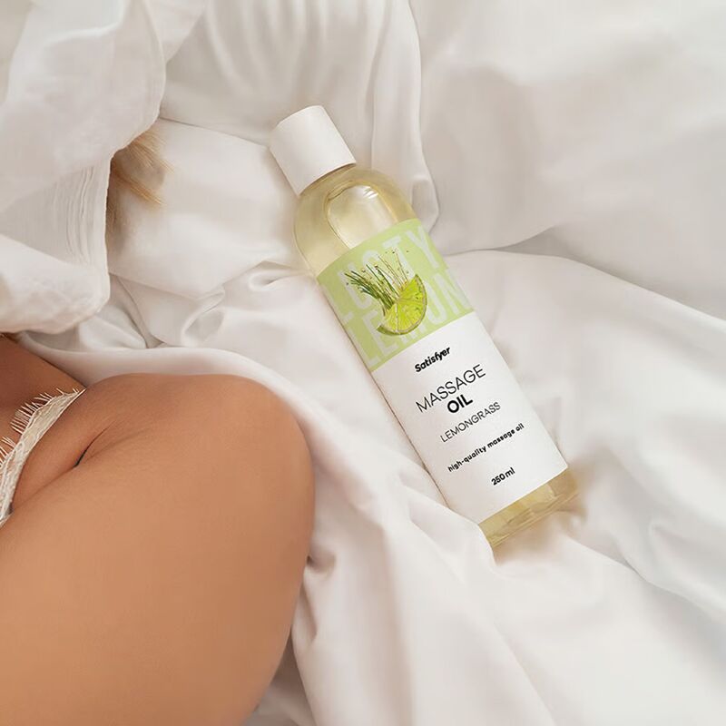 Распродажа!!! Массажное масло Satisfyer Massage Oil Lemongrass 250 мл (срок 30.04.2027) Распродажа!!! Массажное масло Satisfyer Massage Oil Lemongrass 250 мл (срок 30.04.2027)