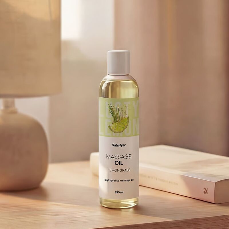 Распродажа!!! Массажное масло Satisfyer Massage Oil Lemongrass 250 мл (срок 30.04.2027) Распродажа!!! Массажное масло Satisfyer Massage Oil Lemongrass 250 мл (срок 30.04.2027)
