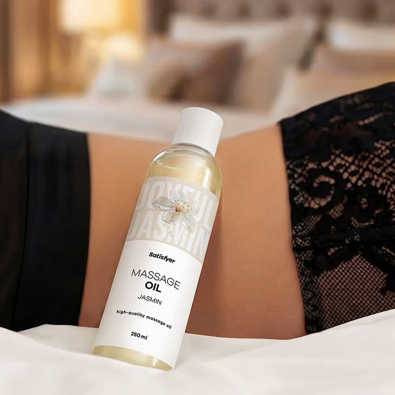 Распродажа!!! Массажное масло Satisfyer Massage Oil Jasmin 250 мл (срок 30.04.2027) Распродажа!!! Массажное масло Satisfyer Massage Oil Jasmin 250 мл (срок 30.04.2027)