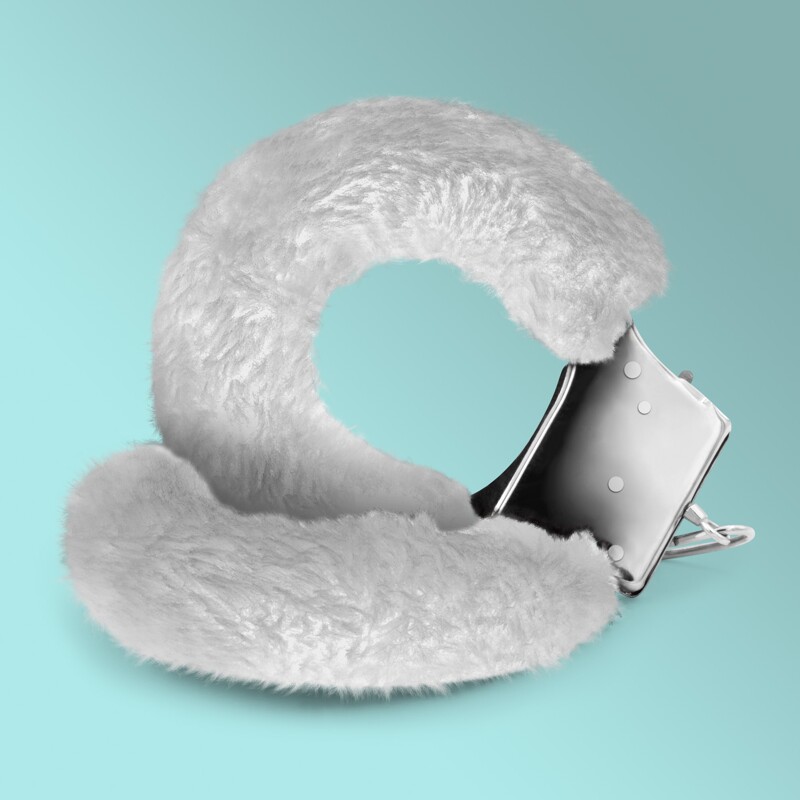 Наручники Love Cuffs Crushious металлические, с белым мехом Наручники Love Cuffs Crushious металлические, с белым мехом