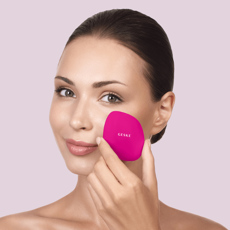 Щетка для лица GESKE Facial Brush 4в1 magenta