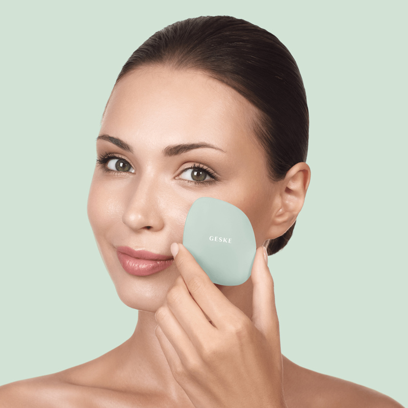 Щетка для лица GESKE Facial Brush 4в1 green
