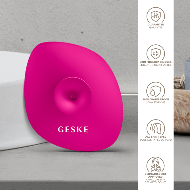 Щетка для лица GESKE Facial Brush 4в1 с держателем magenta