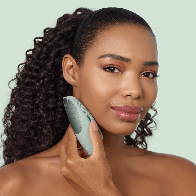 Электронная звуковая термо щетка для лица GESKE Sonic Thermo Facial Brush 6в1 green