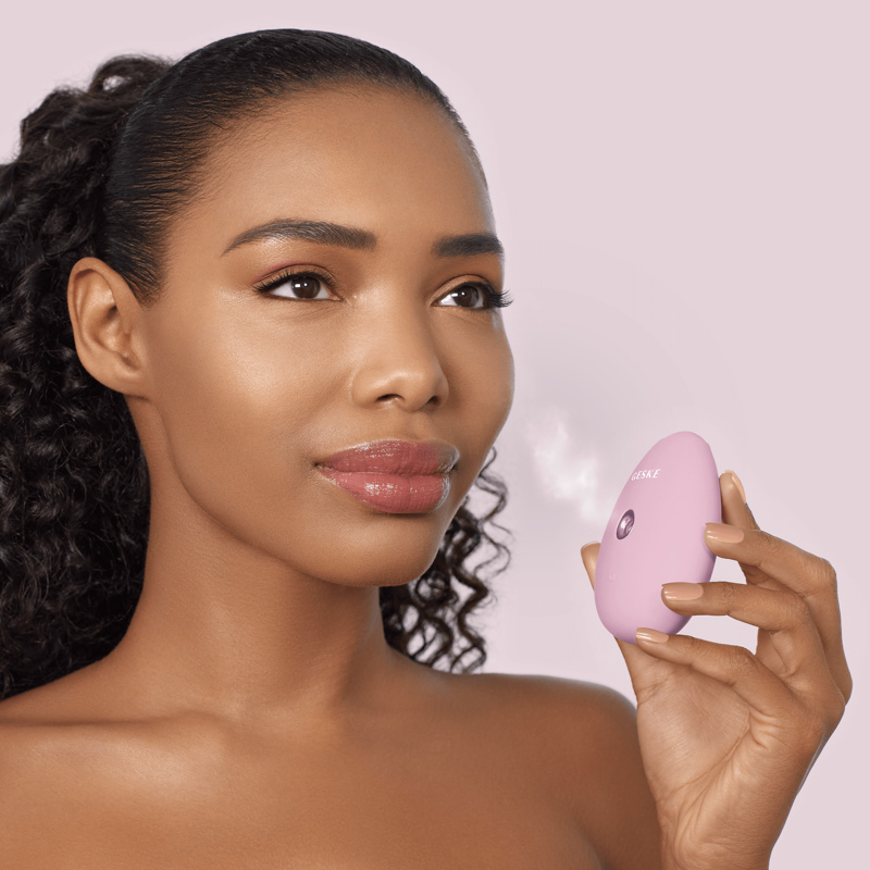 Электронный освежитель для увлажнения лица GESKE Facial Hydration Refresher 4в1 pink