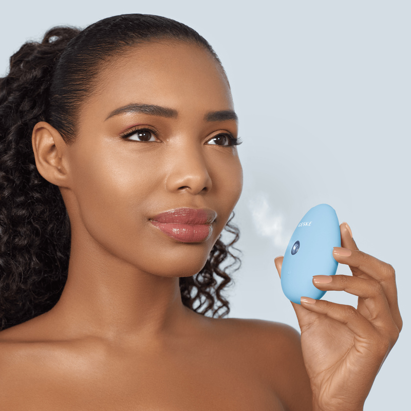 Электронный освежитель для увлажнения лица GESKE Facial Hydration Refresher 4в1 aquamarine