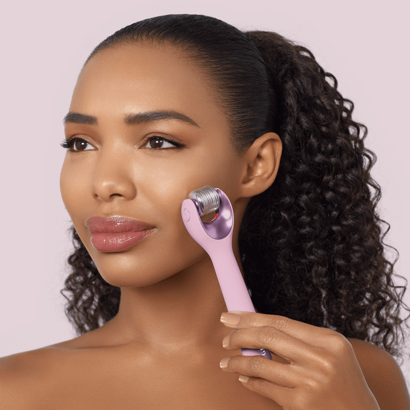 Электронный роллер для лица с микроиглами GESKE MicroNeedle Face Roller 9в1 pink