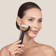 Электронный роллер для лица и тела с микроиглами GESKE MicroNeedle Face&Body Roller 8в1 gray