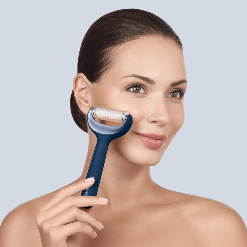 Электронный роллер для лица и тела с микроиглами GESKE MicroNeedle Face&Body Roller 8в1 midnight