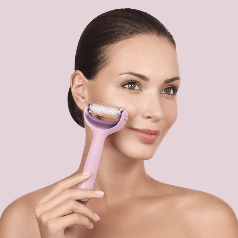Электронный роллер для лица и тела с микроиглами GESKE MicroNeedle Face&Body Roller 8в1 pink