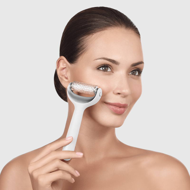 Электронный роллер для лица и тела с микроиглами GESKE MicroNeedle Face&Body Roller 8в1 white