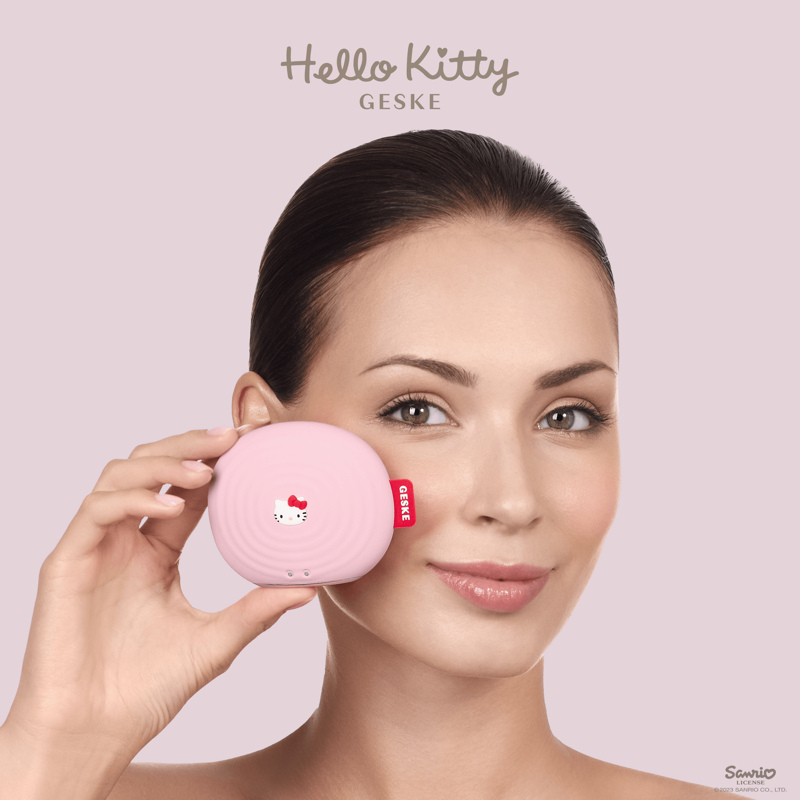 Электронная звуковая щетка для лица GESKE Sonic Facial Brush 4 в 1 by Hello Kitty розовый