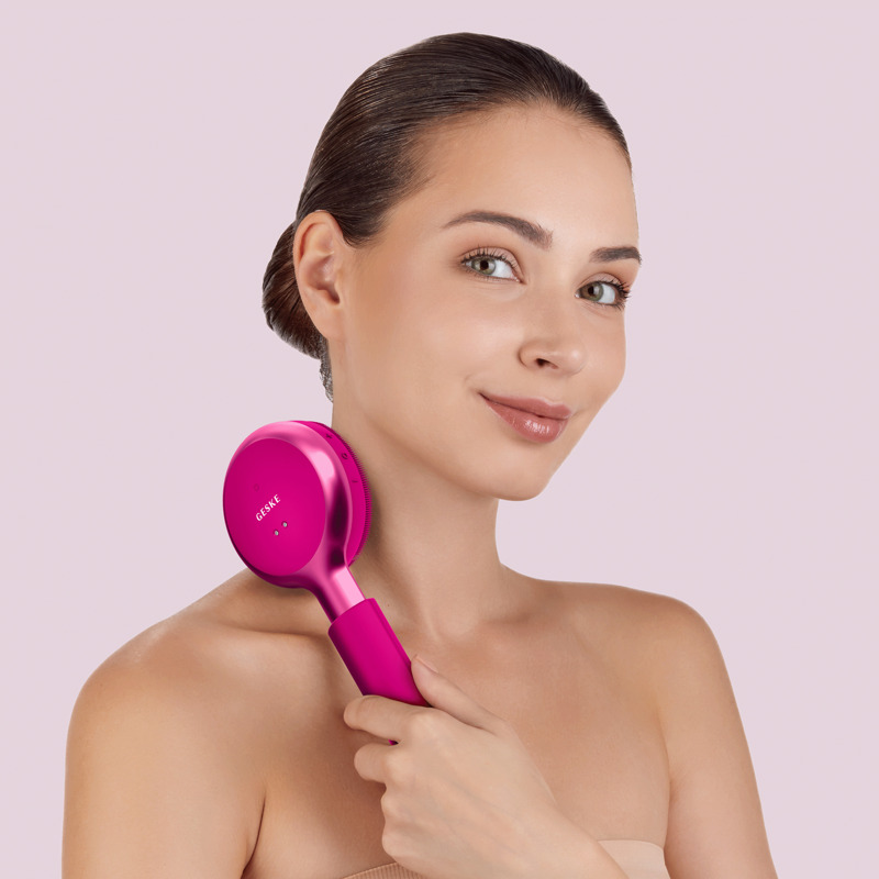 Звукова світлодіодна щітка для всього тіла GESKE Sonic LED Full-Body Brush&Intensive Exfoliator 9в1 magenta